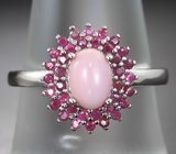 Чудесное серебряное кольцо с перуанским розовым опалом и рубинами