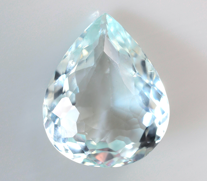 Аквамарин высокой чистоты 2,5 карата