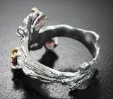 Серебряное кольцо с родолитами и аметистами