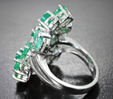 Великолепное серебряное кольцо с яркими изумрудами Серебро 925