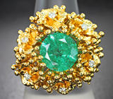 Массивное золотое кольцо с невероятно-ярким «неоновым» уральским изумрудом 2,85 карата и бриллиантами Золото