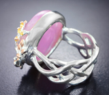 Серебряное кольцо с розовым кунцитом 30,31 карата и васильковыми сапфирами Серебро 925