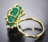 Золотое кольцо с крупным насыщенным уральским изумрудом 11,85 карата и бриллиантами