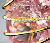 Коктейльное золотое кольцо с огромным ярким морганитом 46,39 карата и бриллиантами Золото
