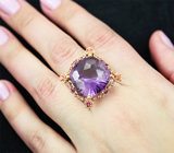 Серебряное кольцо с аметистом лазерной огранки 15,59 карата, родолитами и оранжевыми сапфирами