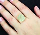 Золотое кольцо с крупным уральским мятно-зеленым бериллом 13,43 карата, изумрудами и бриллиантами Золото