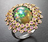 Серебряное кольцо с кристаллическим черным опалом 5,69 карата и родолитами