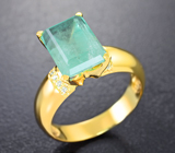 Золотое кольцо с полихромым уральским изумрудом 4,28 карата и бриллиантами Золото