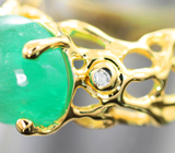 Золотое кольцо с ярким уральским изумрудом высокой чистоты 4,49 карата и бриллиантами Золото