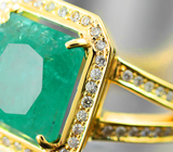 Золотое кольцо с крупным уральским изумрудом авторской огранки 3,98 карата и бриллиантами Золото