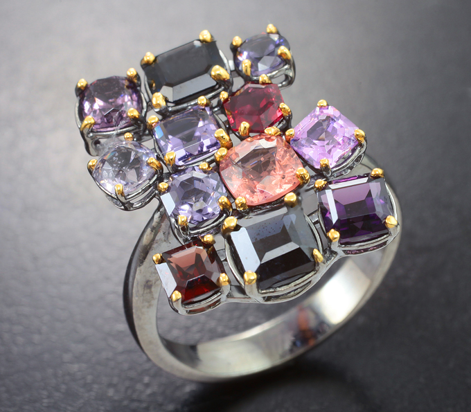 Серебряное кольцо c разноцветными шпинелями 5,8 карата
