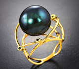 Золотое кольцо с крупной цветной жемчужиной 21,9 карата и черными шпинелями