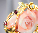 Золотое кольцо с резным solid кораллом 11,4 карата, красными сапфирами и бриллиантами Золото
