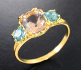 Золотое кольцо с морганитом 1,86 карата и голубыми цирконами высокой чистоты