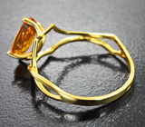 Золотое кольцо с чистейшим полихромным сапфиром 1,87 карата Золото
