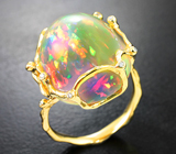 Золотое кольцо с крупным кристаллическим эфиопским опалом 16,05 карата и бриллиантами