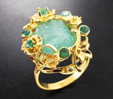 Золотое кольцо c крупными уральскими изумрудами 9,16 карата  и бриллиантами Золото
