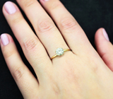 Золотое кольцо с бесцветным муассанитом высокой чистоты 0,96 карата