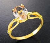 Золотое кольцо с персиковым морганитом 1,91 карата