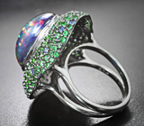 Серебряное кольцо с топовым кристаллическим черным опалом 15,81 карата, цаворитами, диопсидами и синими сапфирами Серебро 925