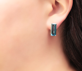 Золотые серьги с чистейшими насыщенно-синими топазами 11,76 карата Золото