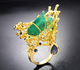 Авторское золотое кольцо с мобильно-закрепленным уникальным резным уральским изумрудом 11,89 карата, самоцветами и бриллиантами