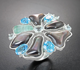 Впечатляющее серебряное кольцо с цветным перламутром, аквамаринами и голубыми топазами Серебро 925
