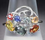 Яркое серебряное кольцо с разноцветными сапфирами