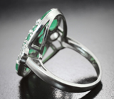 Роскошное серебряное кольцо с изумрудами  Серебро 925