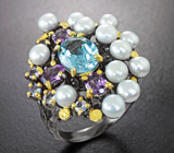Серебряное кольцо с голубым топазом 2,22 карата, аметистами, танзанитами и жемчугом