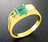 Золотое кольцо с ярким уральским изумрудом высокой чистоты 0,88 карата Золото