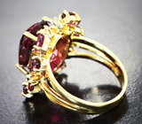 Золотое кольцо с рубеллитами 8,93 карата и бриллиантами Золото