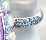 Серебряное кольцо с аметистом авторской огранки 29,82 карата, эфиопскими опалами и синими сапфирами бриллиантовой огранки Серебро 925