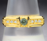 Золотое кольцо с чистейшим уральским александритом оттенка морской волны 0,24 карата и бриллиантами