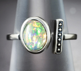 Изящное серебряное кольцо с кристаллическим эфиопским опалом