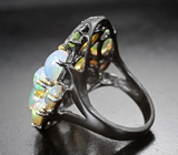 Серебряное кольцо с кристаллическими эфиопскимими опалами и перидотами