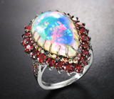 Серебряное кольцо с кристаллическим эфиопским опалом 10 карат и разноцветными сапфирами бриллиантовой огранки