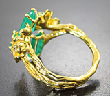 Золотое кольцо с уральскими изумрудами высокой чистоты 2,19 карата и бриллиантами