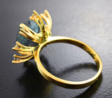 Золотое кольцо с крупным насыщенным уральским александритом 5,82 карата и бриллиантами Золото