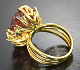 Золотое кольцо с крупным полихромным турмалином высокой чистоты 15,06 карата, сапфирами и бриллиантами Золото