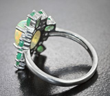 Серебряное кольцо с кристаллическим эфиопским опалом и изумрудами
