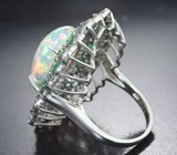 Серебряное кольцо с кристаллическим эфиопским опалом 6,12 карата, изумрудами и желтыми сапфирами бриллиантовой огранки