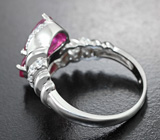 Эффектное серебряное кольцо с яркими насыщенными рубинами Серебро 925