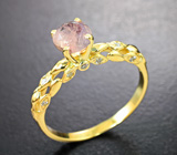 Золотое кольцо с уральским александритом редкой огранки 0,86 карата и бриллиантами