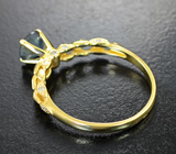 Золотое кольцо с уральским александритом редкой огранки 0,86 карата и бриллиантами
