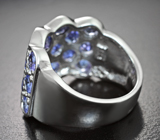Стильное серебряное кольцо с чистыми яркими танзанитами Серебро 925