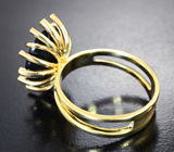 Золотое кольцо с ограненным черным опалом 3,67 карата и бриллиантами