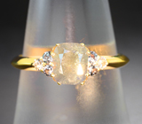 Золотое кольцо с уральским александритом 1,15 карата, гранатами и бриллиантами Золото