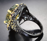 Серебряное кольцо с зеленым аметистом 8,48 карата и альмандинами гранатами