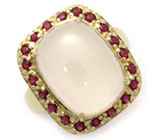 Кольцо с розовым кварцем и рубинами Золото